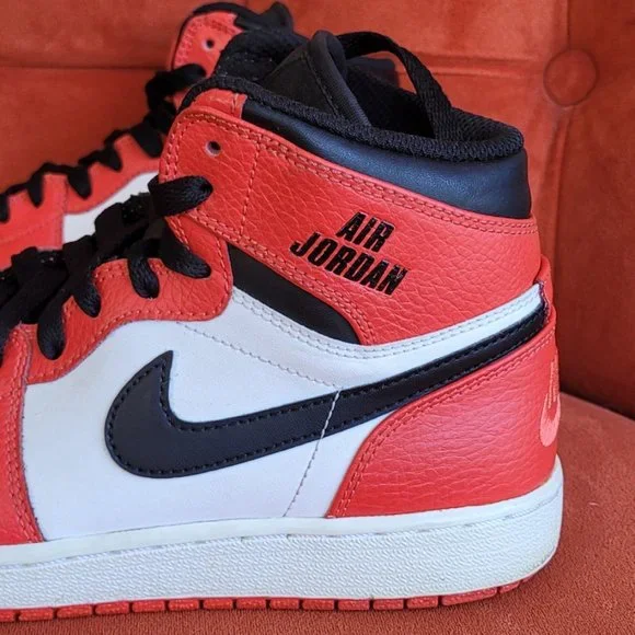Air Jordan 1 Retro High (GS) 'Rare Air' 705300-800 Size 4.5Y